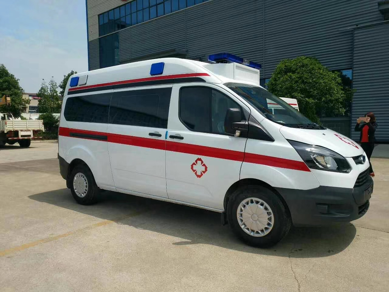 海丰县救护车护送